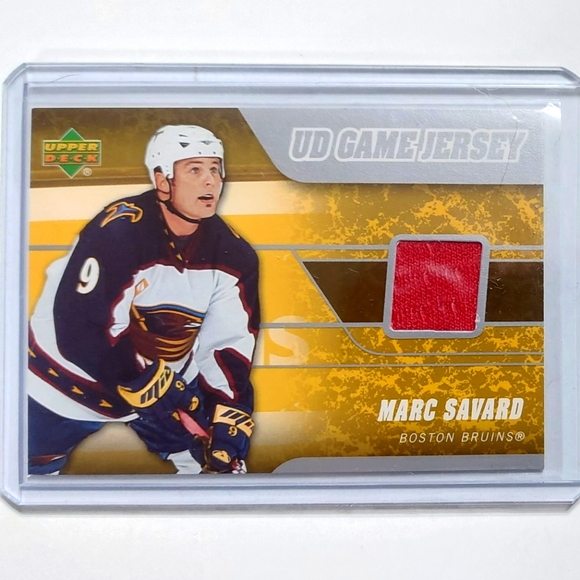 Marc Savard UD Game-Used Jersey Hockey Card Boston Bruins 2006/07 - Picture 1 of 2